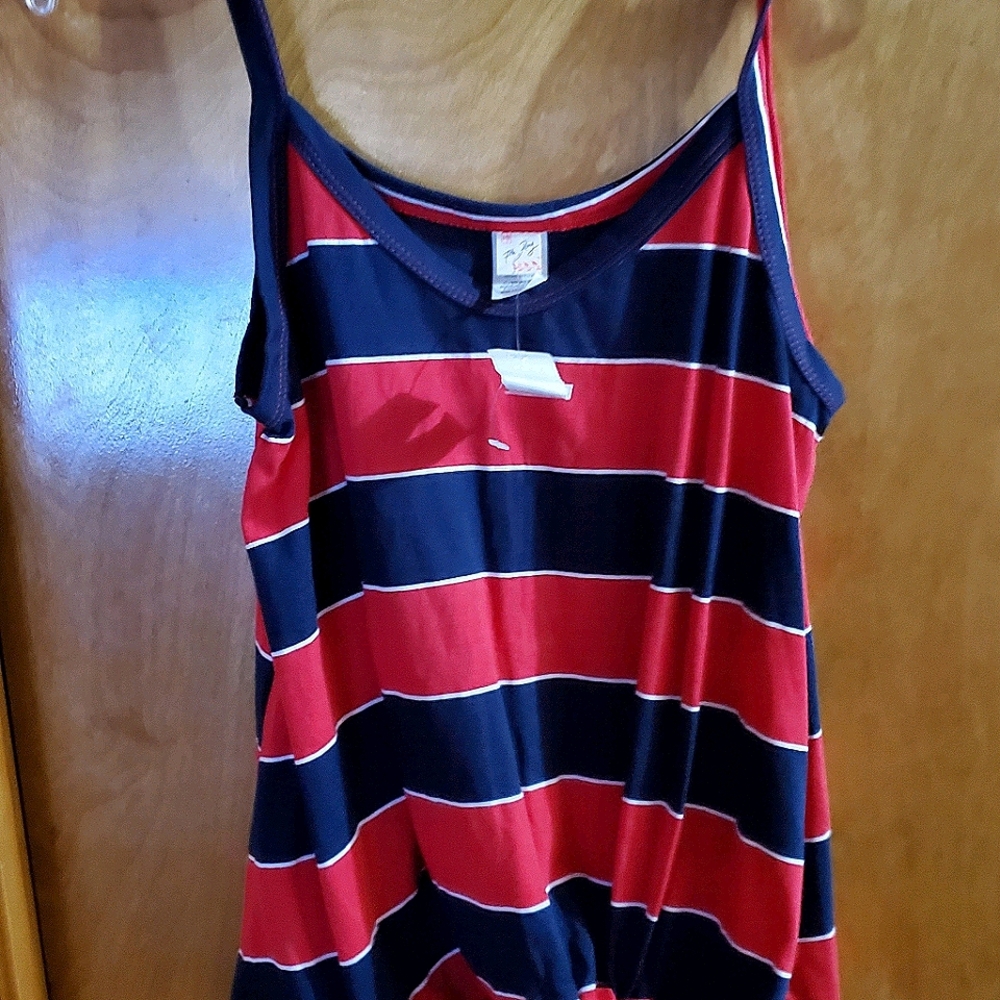 NWT Sm tank